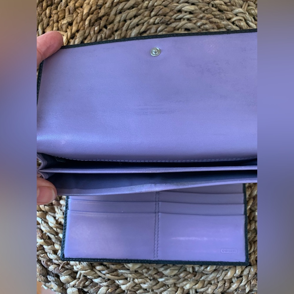 Coach Hampton leather wallet. GUC. Black leather with purple leather interior. - Picture 8 of 10